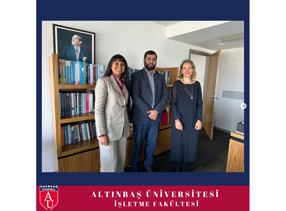 Hailey College of Commerce Akademisyenler Başkanı Prof Dr Ashfaq Ahmad üniversitemizde ağırlanmıştır