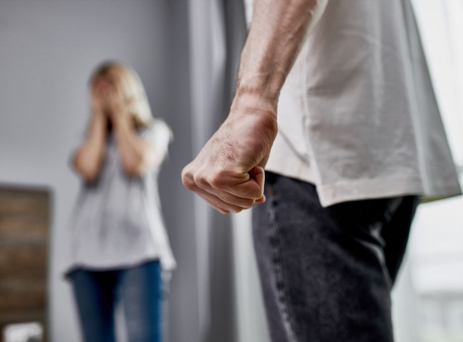 Dating Violence With Elçin Saral 