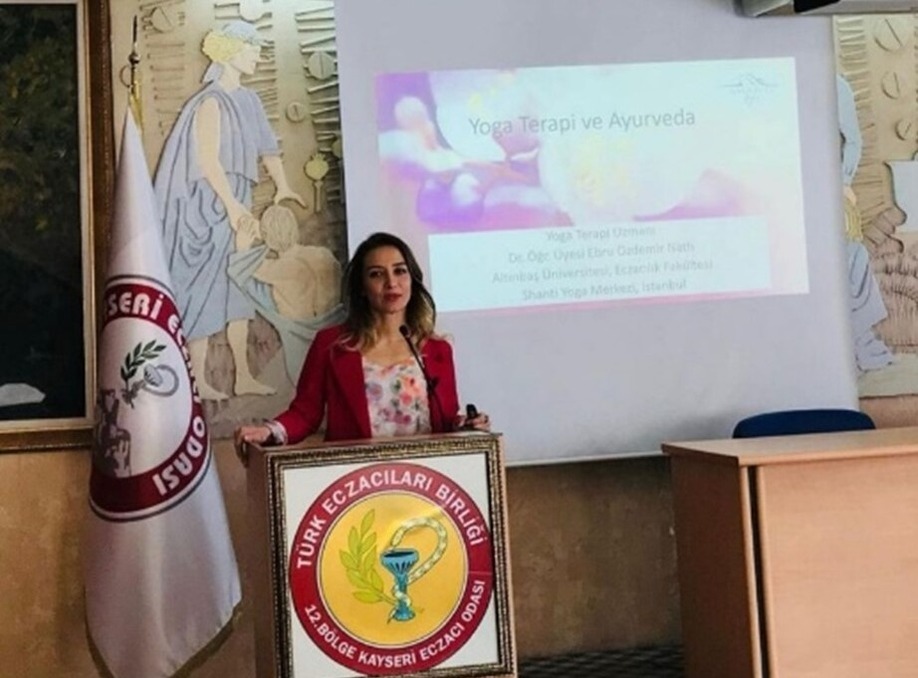 Yoga ve Ayurveda Eğitimi