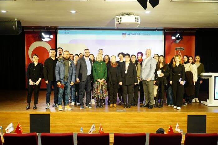 Altınbaş Üniversitesinde Ayşe Kulin Söyleşisi