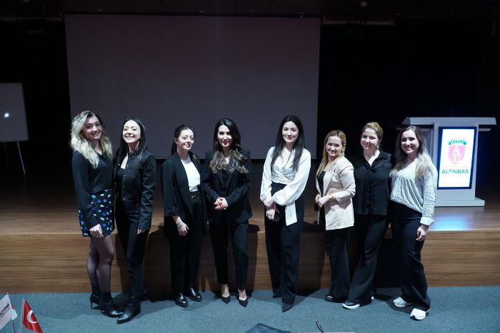 Altınbaş Üniversitesi’nde Sosyal Medya Eğitimi