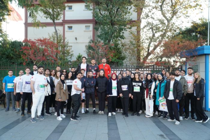 101 Öğrencimizle Zeytinburnu Cumhuriyet Koşusu’ndaydık