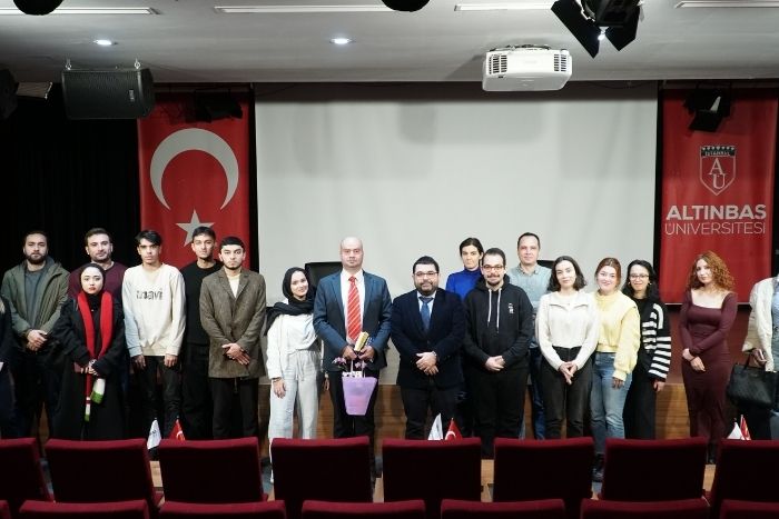 Ukrayna Rusya Savaşı ve Trump’ın tutumu üzerine bir söyleşi