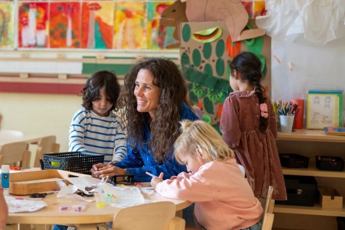 The real danger in kindergartens and nurseries! Beware of the risk of noise-induced hearing loss
