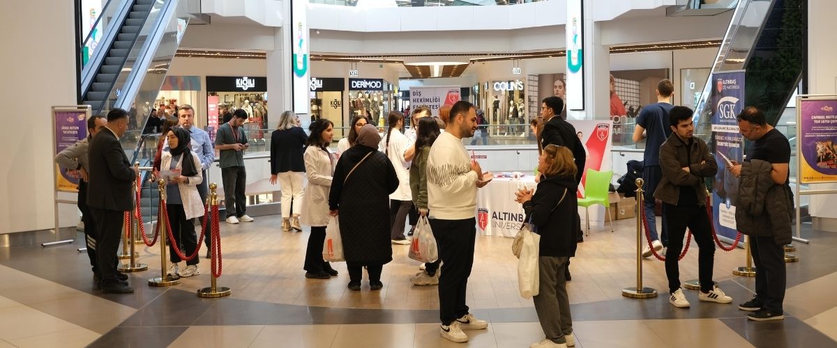 Our Faculty of Dentistry receives significant interest on Carousel 