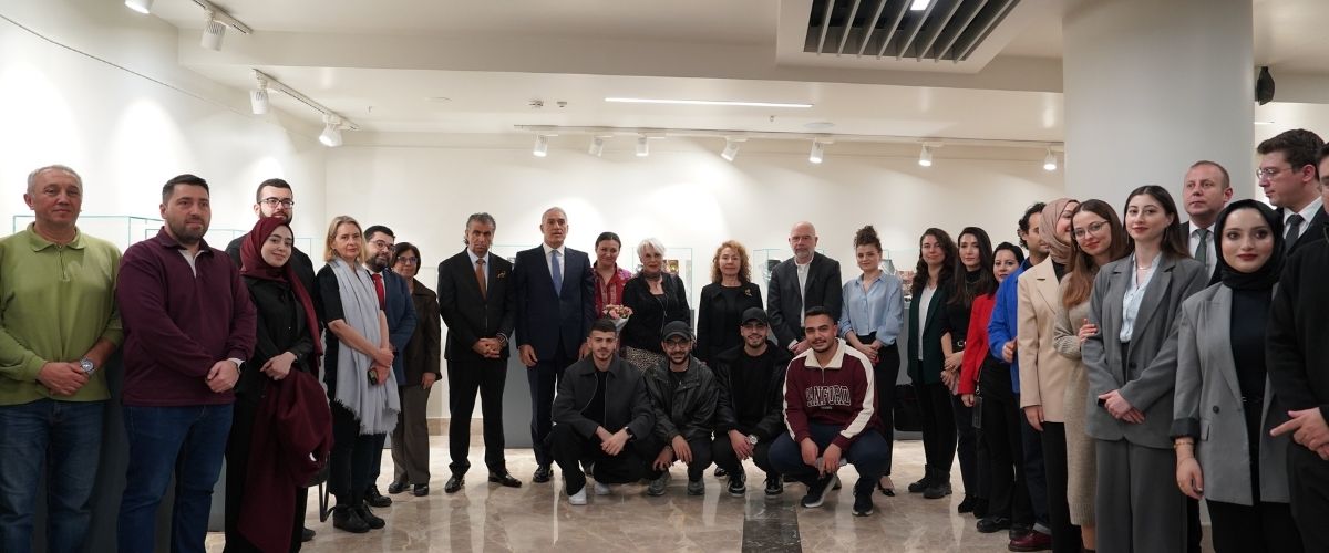 Geleceğin kuyumculuk ve mücevher tasarımcıları, mezuniyet projeleriyle büyüledi 