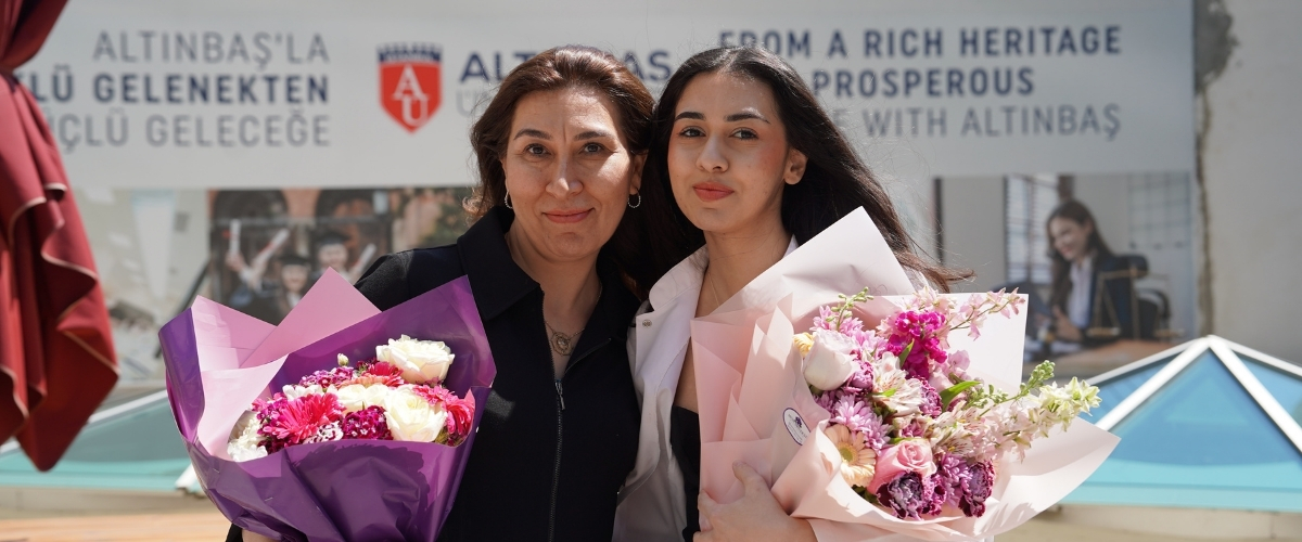 Geleceğin Altınbaşlı hekimlerinin beyaz önlük sevinci!