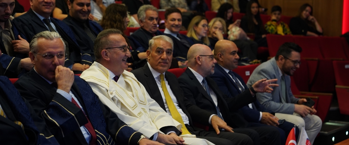The joy of Altınbaş’s future doctors in their white coats!