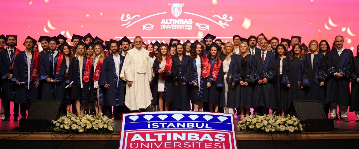 Altınbaş’ta 14. Mezuniyet coşkusu!
