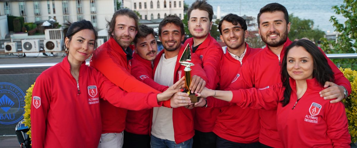 Altınbaş Üniversitesi Yelken Kulübü Başarıya Doymuyor