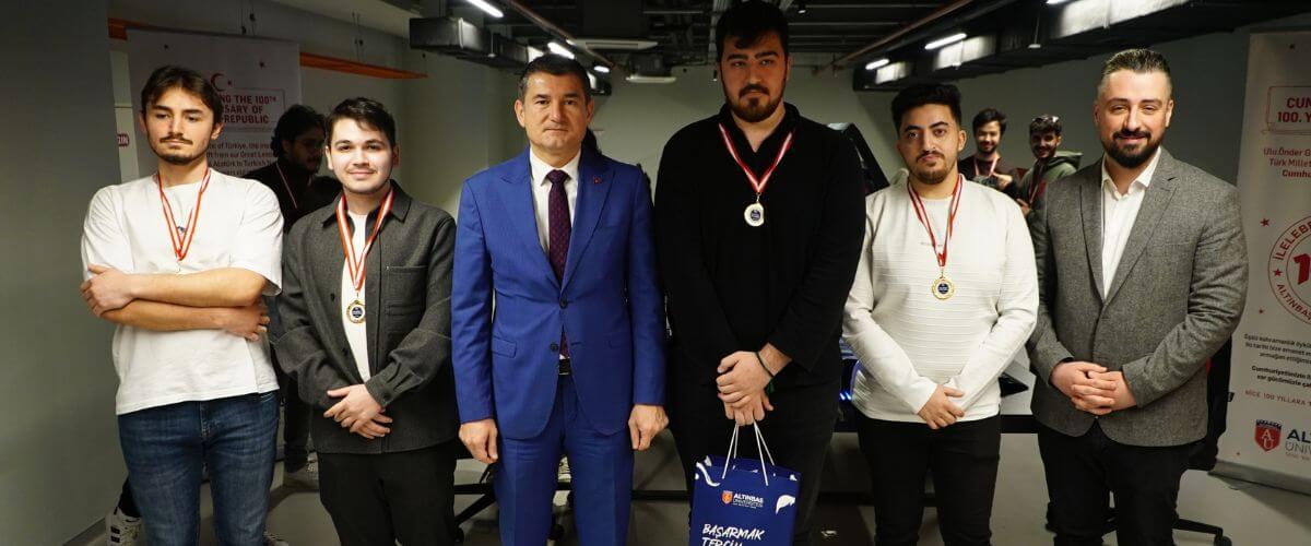 Altınbaş Üniversitesi ESpor Merkezi Açıldı