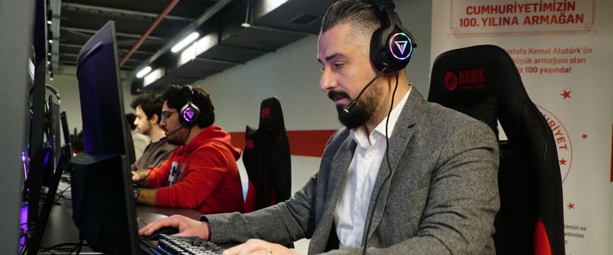 Altınbaş Üniversitesi ESpor Merkezi Açıldı