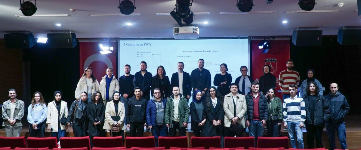 Defacto ile Perakende Sektöründe Yönetim ve Bilişim 