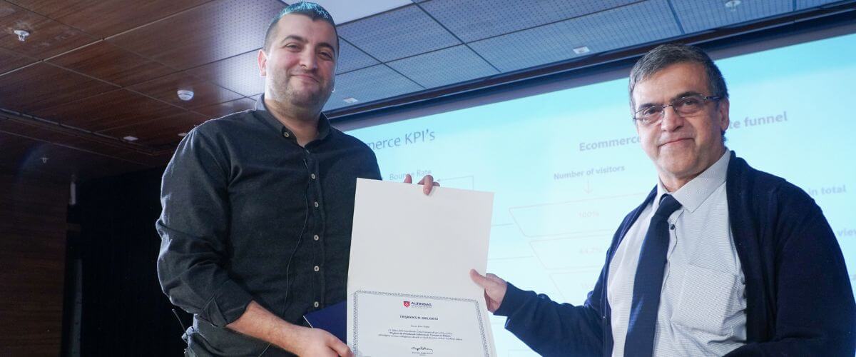 Defacto ile Perakende Sektöründe Yönetim ve Bilişim 