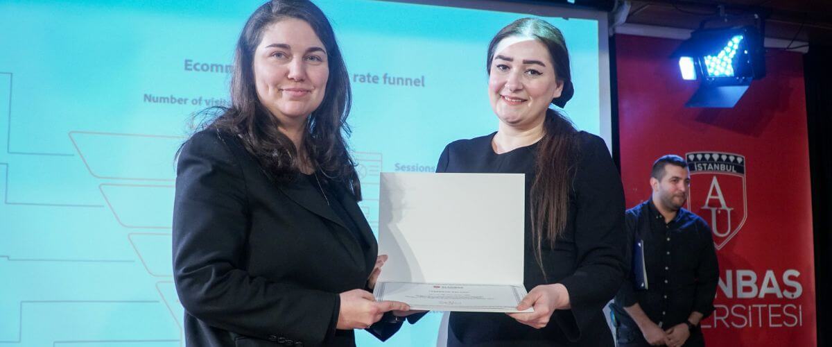 Defacto ile Perakende Sektöründe Yönetim ve Bilişim 
