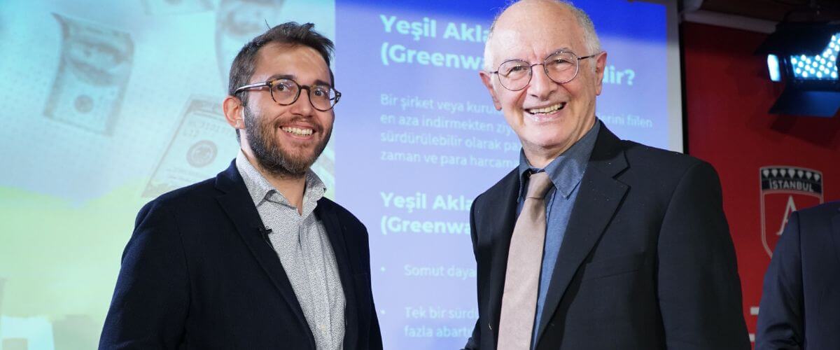 SUSTAINABILITY: GREEN INVESTMENTS PANEL