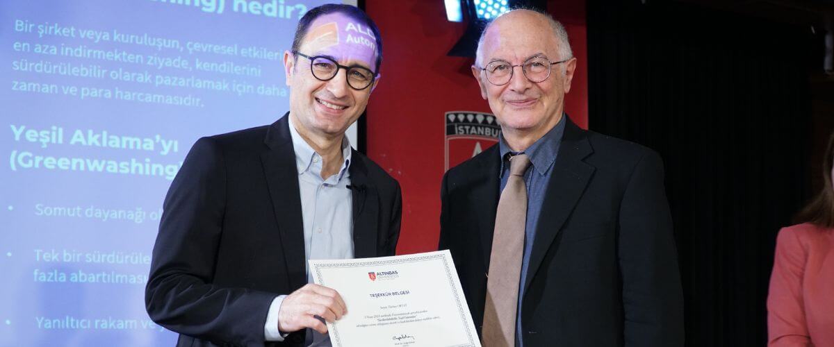 SUSTAINABILITY: GREEN INVESTMENTS PANEL