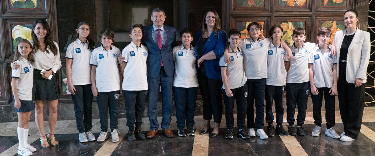 Math League Şampiyonlarından Altınbaş Üniversitesine Ziyaret