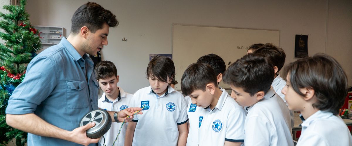 Math League Şampiyonlarından Altınbaş Üniversitesine Ziyaret
