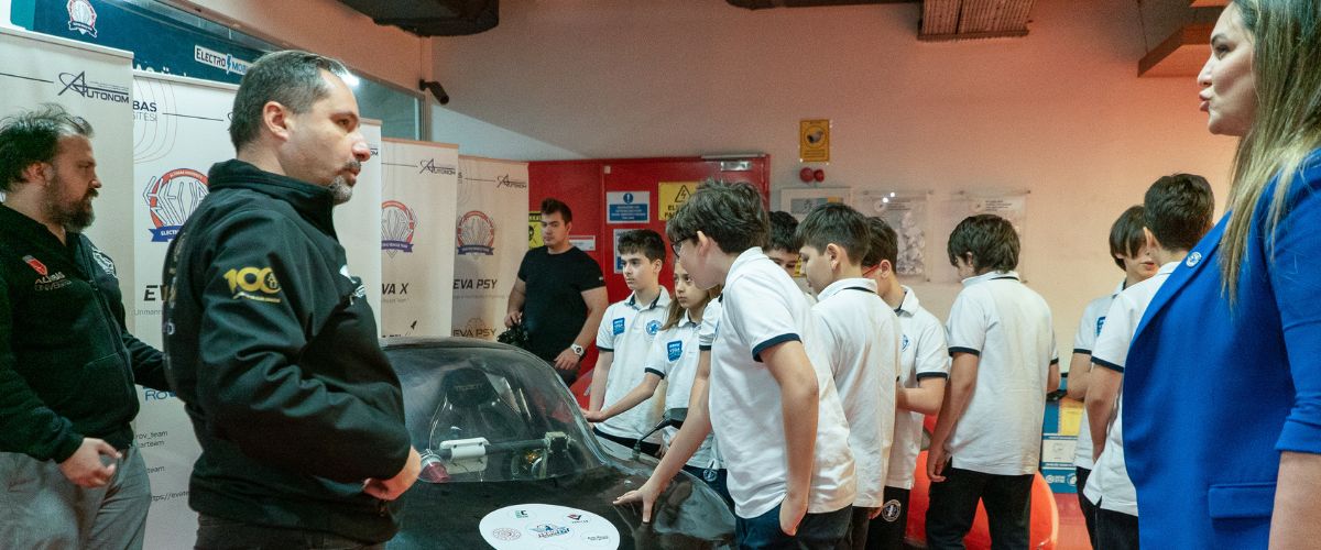 Math League Şampiyonlarından Altınbaş Üniversitesine Ziyaret