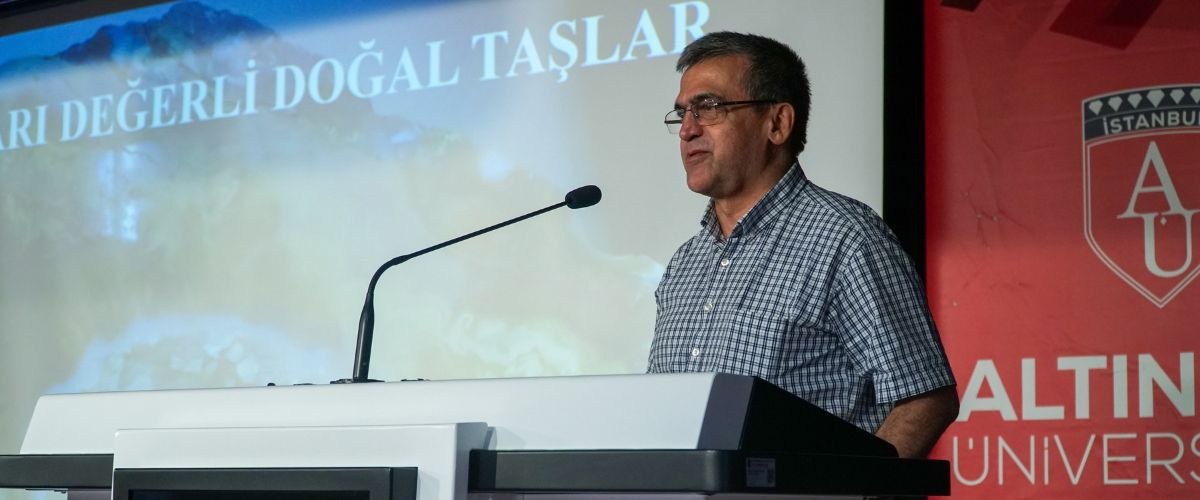 Türkiye’nin Gizli Potansiyeli: Yarı Değerli Doğal Taşlar