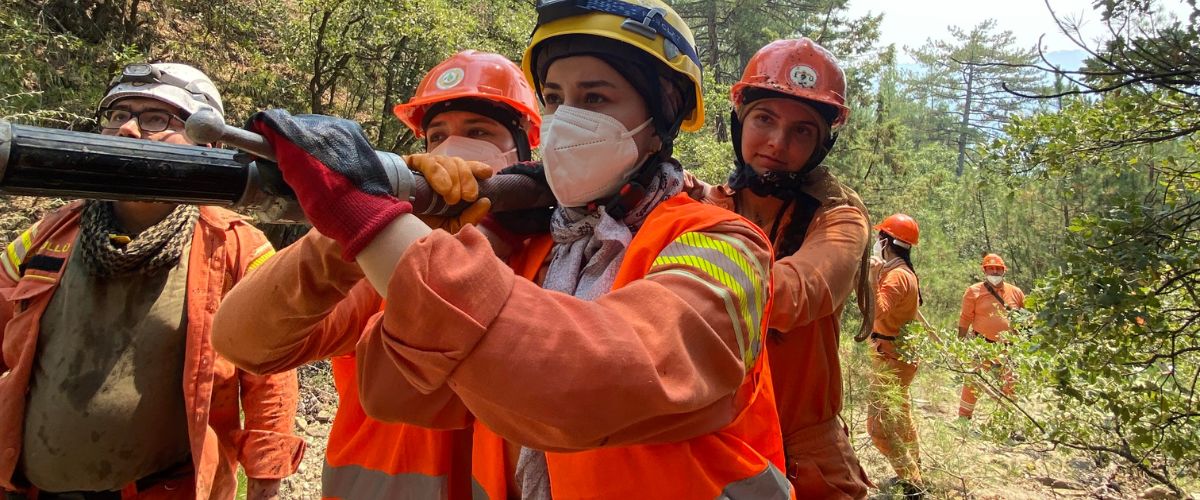 Exemplary Solidarity in Fire Fighting from Altınbaş University